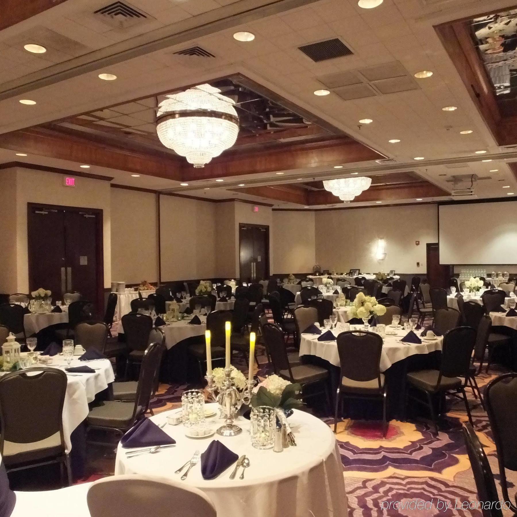 Crowne Plaza Hotel Hickory By Ihg Exterior photo