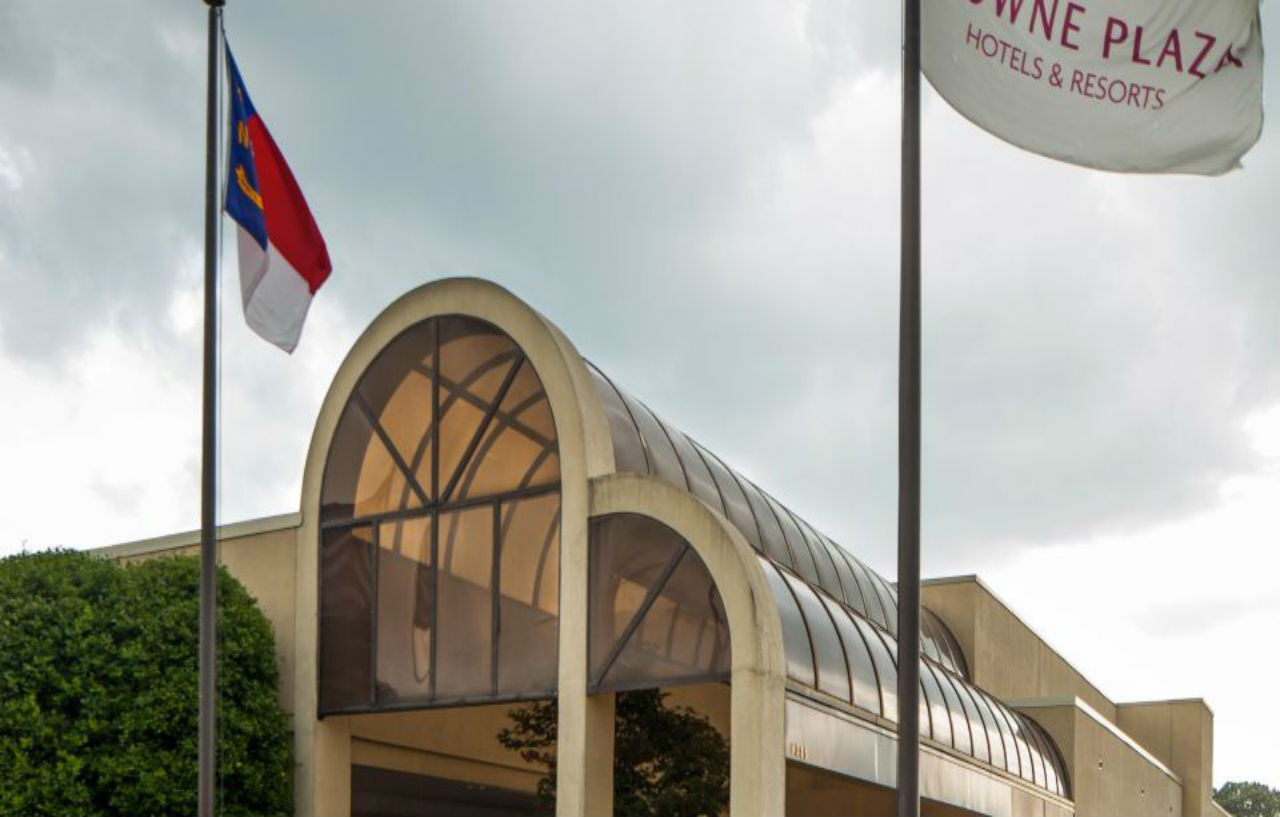 Crowne Plaza Hotel Hickory By Ihg Exterior photo